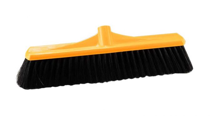 45cm Soft Platform Broom (Plastic Back)